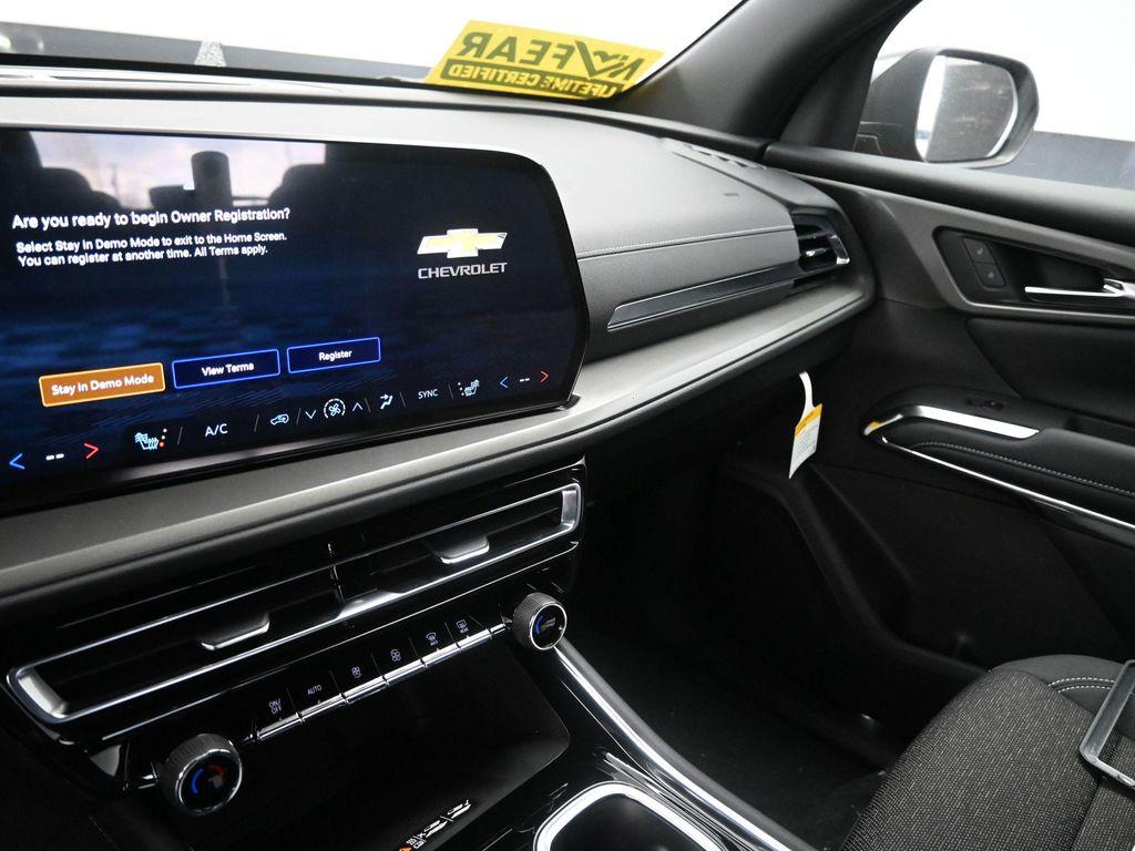 new 2026 Chevrolet Traverse car, priced at $47,995