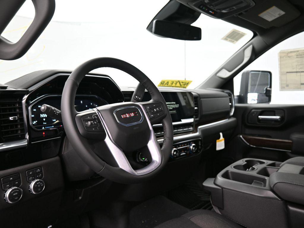 new 2025 GMC Sierra 2500 car, priced at $54,026