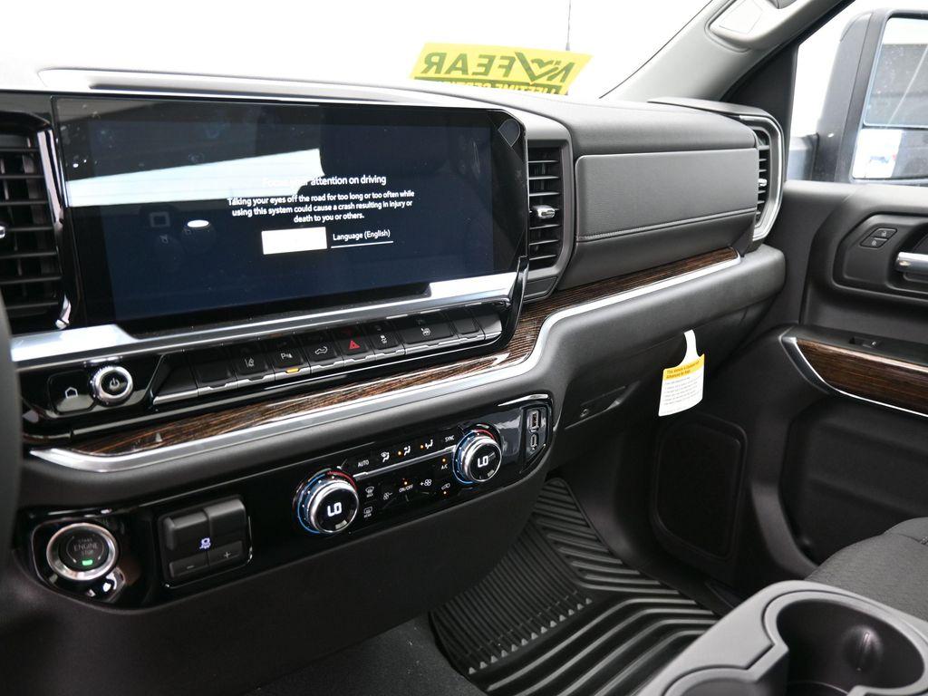 new 2025 GMC Sierra 2500 car, priced at $54,026