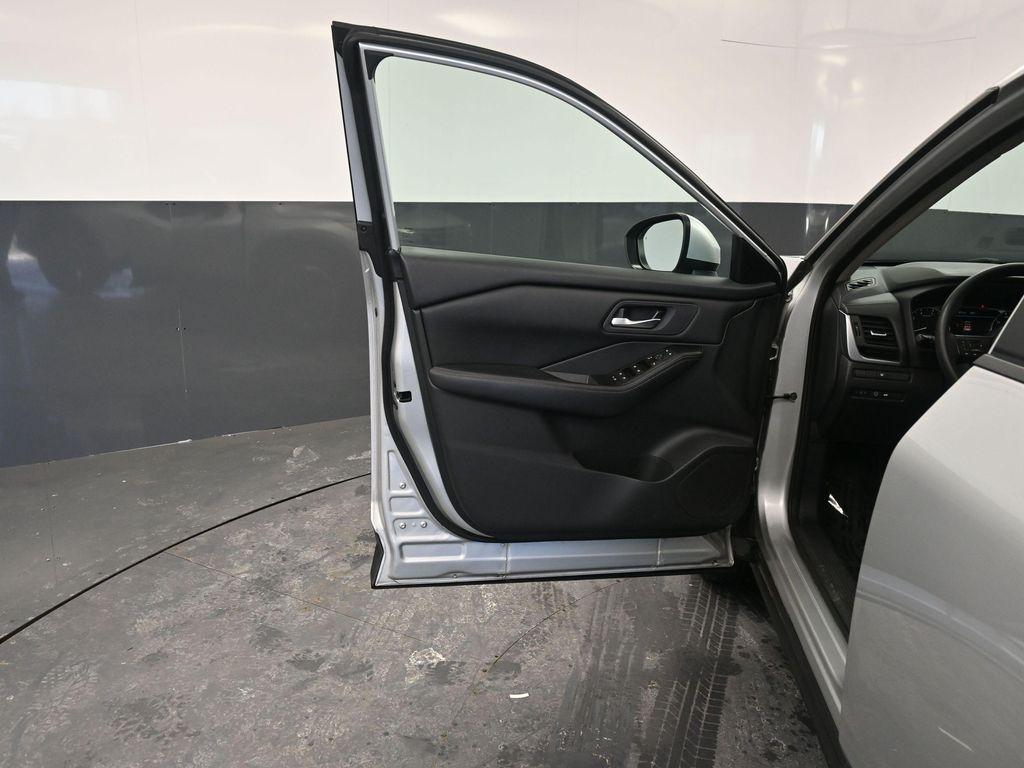 used 2024 Nissan Rogue car, priced at $18,931