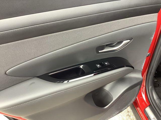 used 2025 Hyundai TUCSON Hybrid car, priced at $35,988