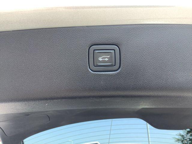 used 2021 Chevrolet Blazer car, priced at $22,976