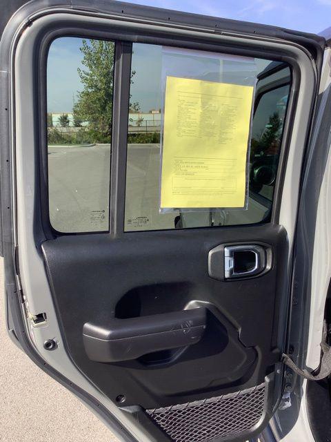 used 2021 Jeep Gladiator car, priced at $27,600