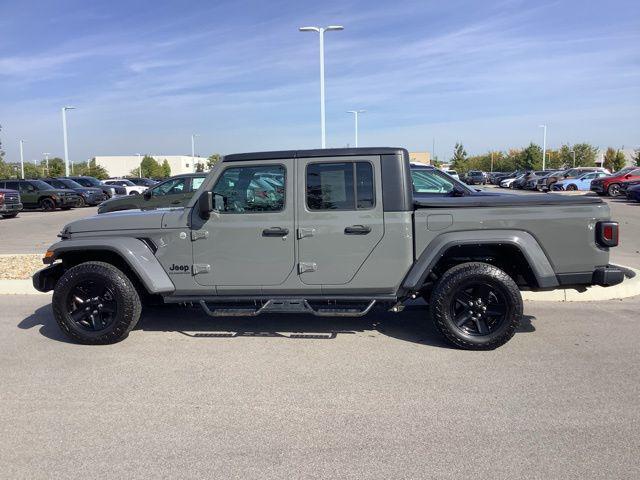 used 2021 Jeep Gladiator car, priced at $27,600
