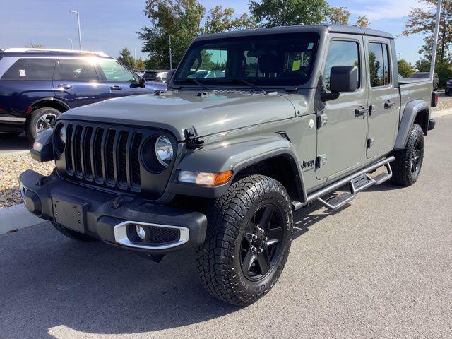 used 2021 Jeep Gladiator car, priced at $27,600