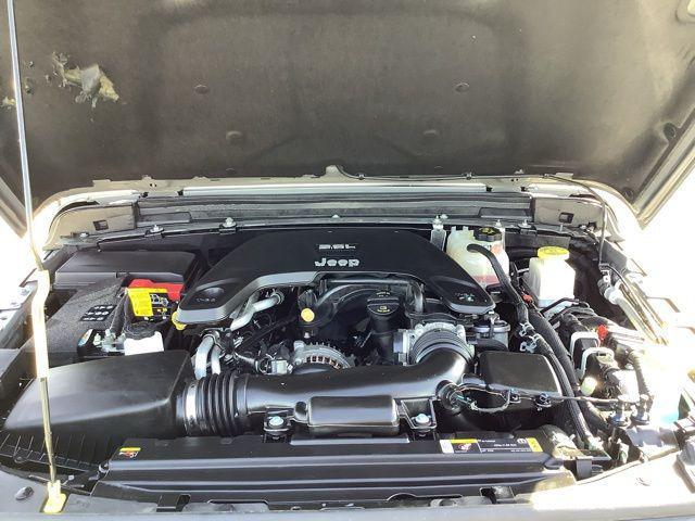 used 2021 Jeep Gladiator car, priced at $27,600