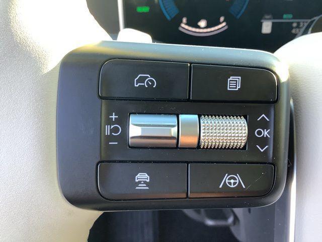 used 2025 Hyundai Santa Fe car, priced at $37,930