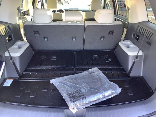 used 2025 Hyundai Santa Fe car, priced at $37,930