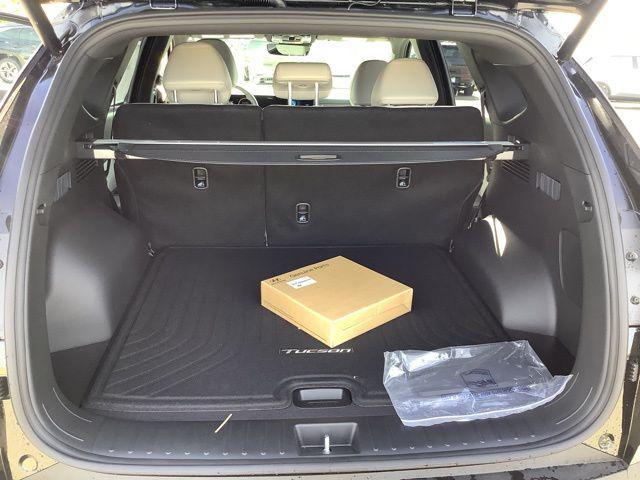 new 2026 Hyundai TUCSON Hybrid car, priced at $44,575