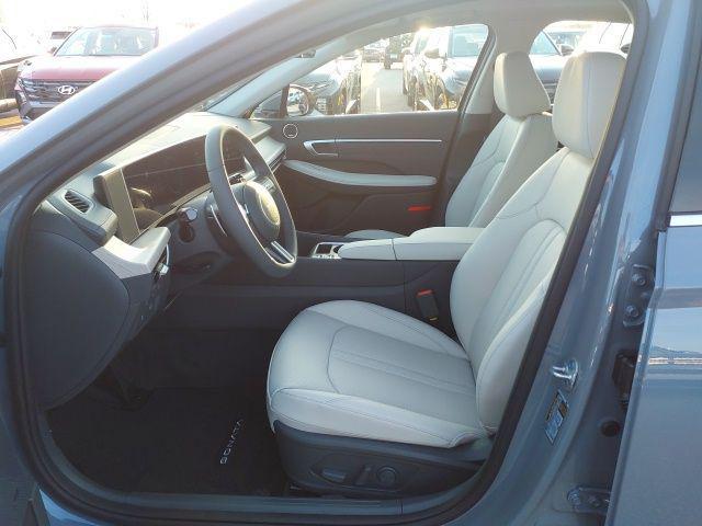new 2026 Hyundai Sonata Hybrid car, priced at $40,050