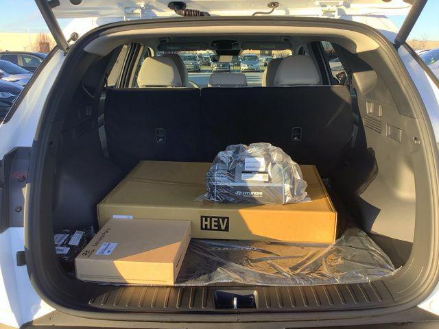 new 2026 Hyundai TUCSON Hybrid car, priced at $36,580