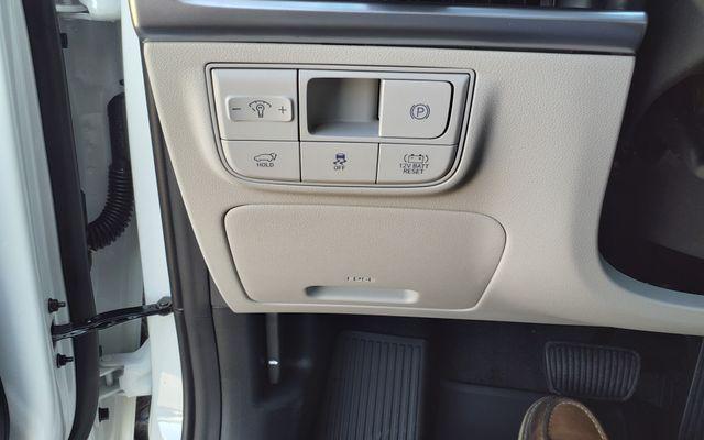 new 2026 Hyundai TUCSON Hybrid car, priced at $36,580