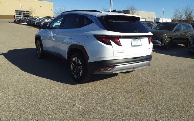 new 2026 Hyundai TUCSON Hybrid car, priced at $36,580