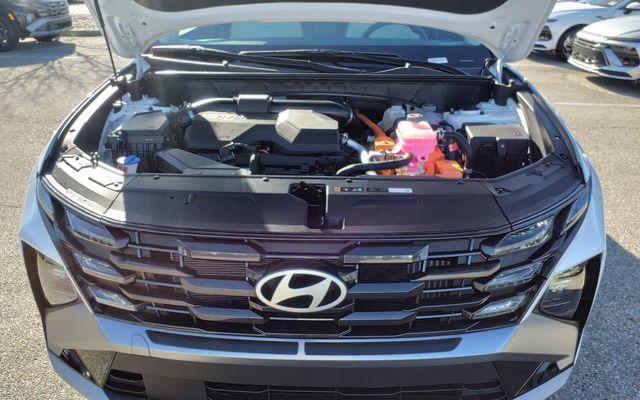 new 2026 Hyundai TUCSON Hybrid car, priced at $36,580