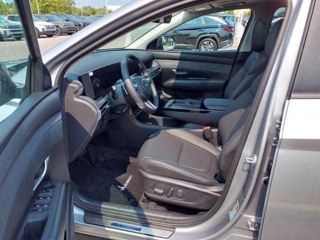 new 2025 Hyundai TUCSON Hybrid car, priced at $39,100