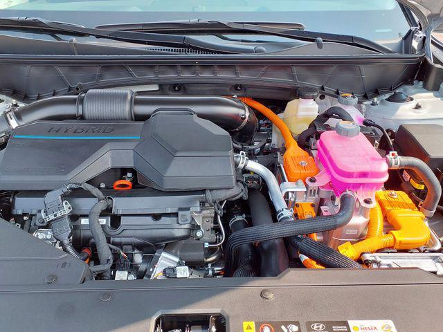 new 2025 Hyundai TUCSON Hybrid car, priced at $39,100