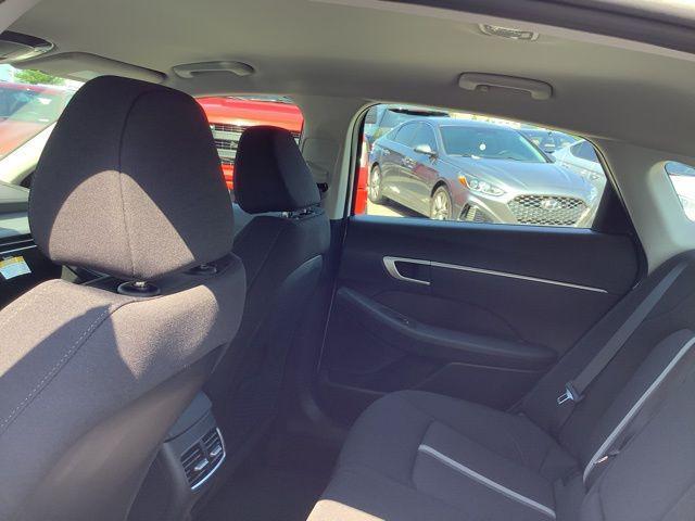 new 2025 Hyundai Sonata Hybrid car, priced at $33,653