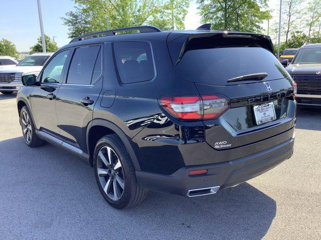 used 2024 Honda Pilot car, priced at $38,121