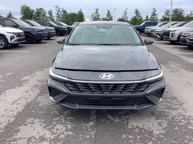 new 2025 Hyundai Elantra car, priced at $28,625
