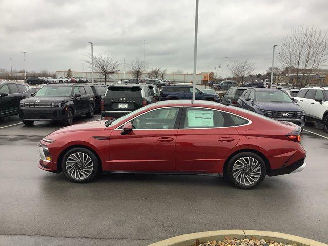 new 2026 Hyundai Sonata Hybrid car, priced at $40,400