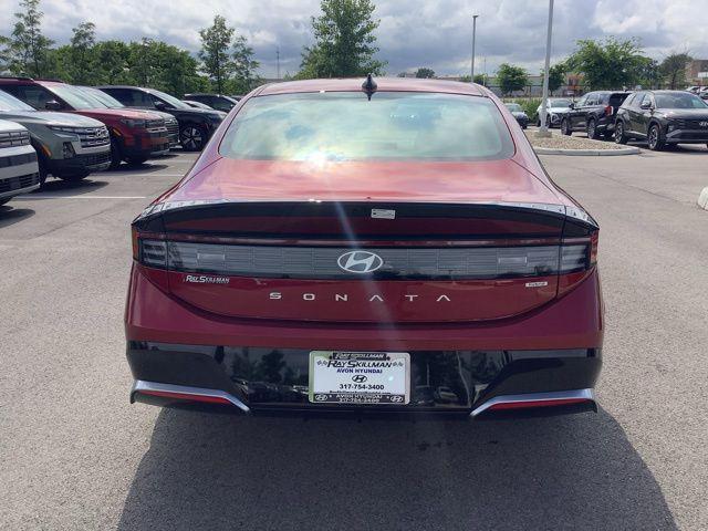 new 2025 Hyundai Sonata Hybrid car, priced at $33,540