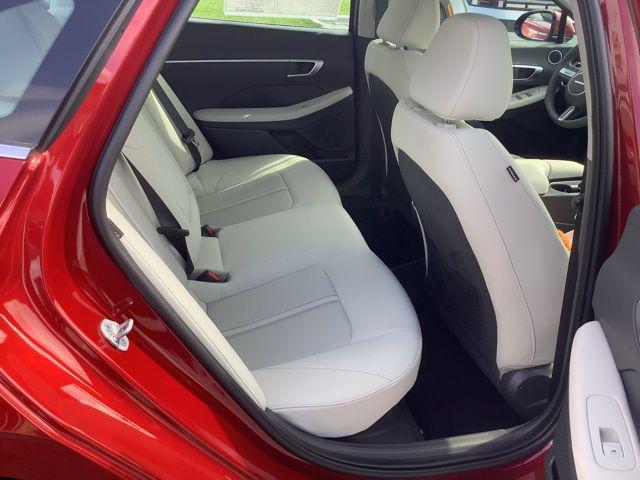 new 2025 Hyundai Sonata Hybrid car, priced at $33,540