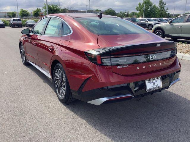 new 2025 Hyundai Sonata Hybrid car, priced at $33,540