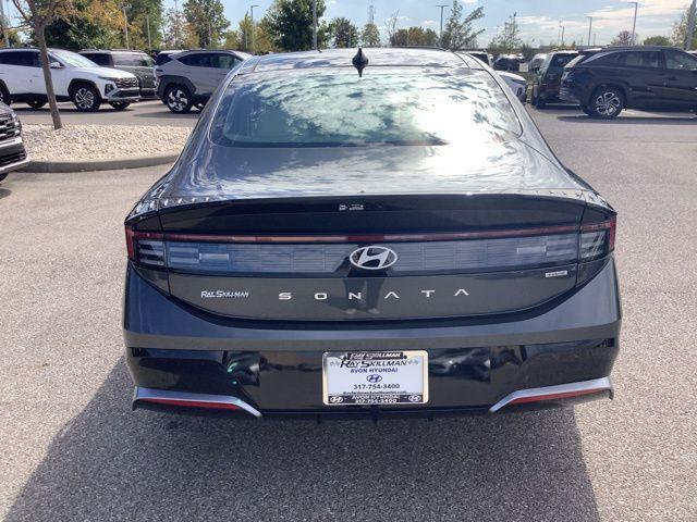 new 2026 Hyundai Sonata Hybrid car, priced at $34,095