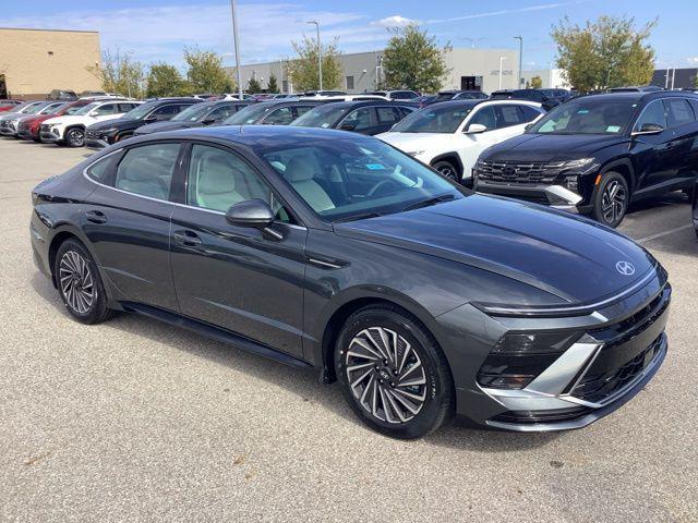 new 2026 Hyundai Sonata Hybrid car, priced at $34,095