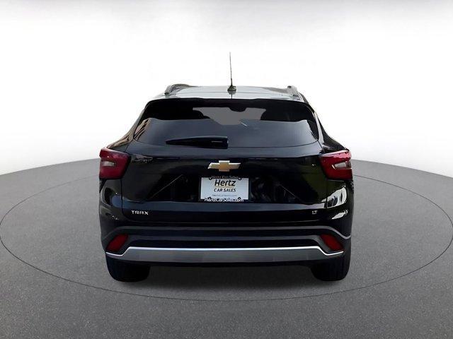 used 2025 Chevrolet Trax car, priced at $20,718