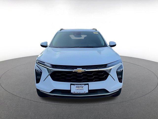 used 2025 Chevrolet Trax car, priced at $20,838