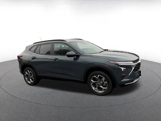 used 2025 Chevrolet Trax car, priced at $20,810