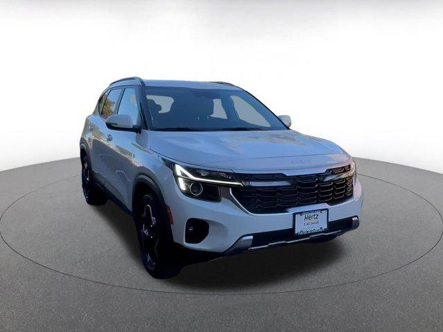 used 2025 Kia Seltos car, priced at $20,272
