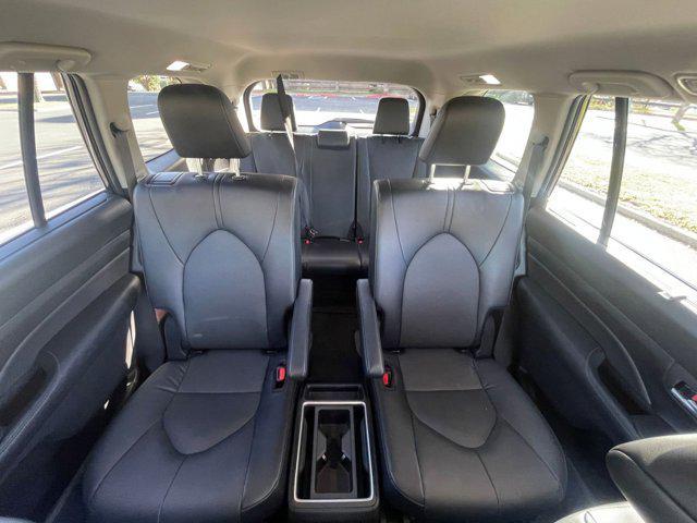 used 2025 Toyota Highlander car, priced at $42,400