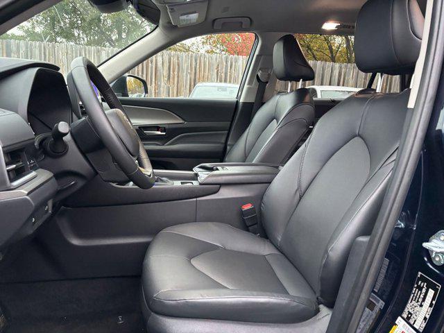 used 2025 Toyota Highlander car, priced at $42,400