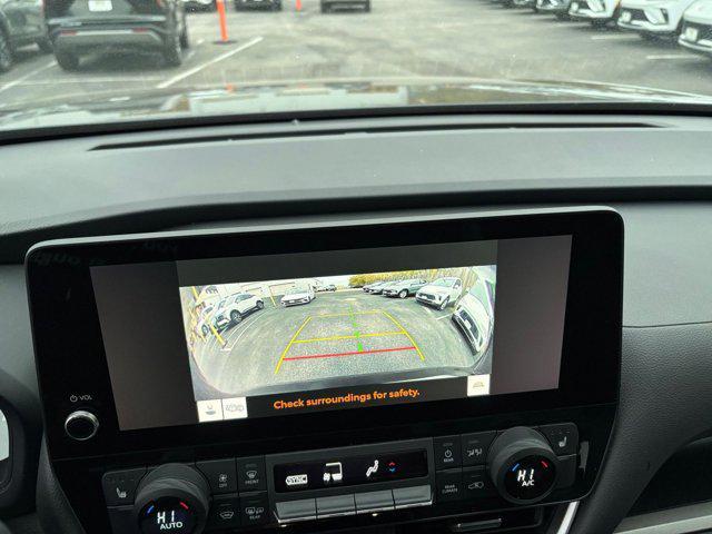 used 2025 Toyota Highlander car, priced at $42,400