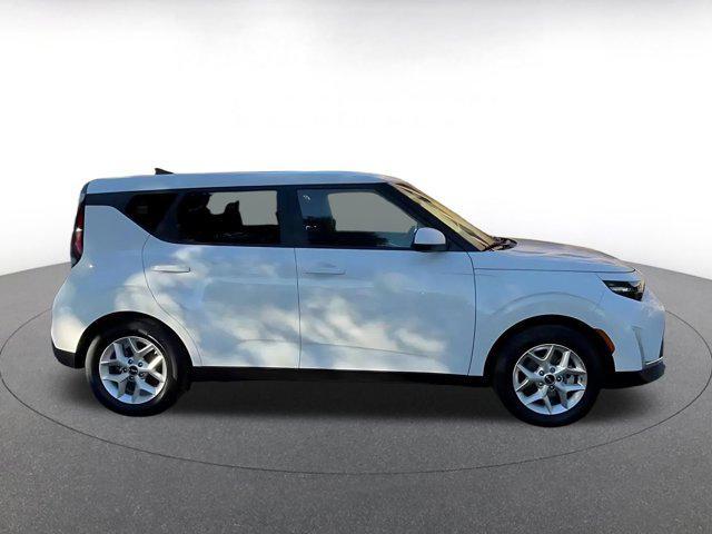 used 2025 Kia Soul car, priced at $17,986