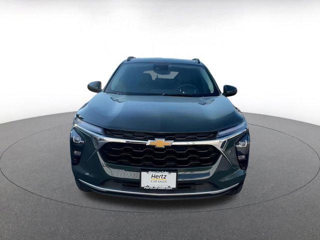 used 2025 Chevrolet Trax car, priced at $19,567