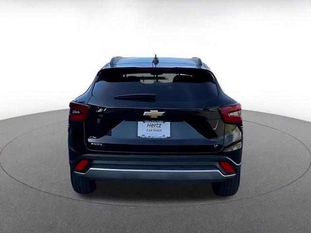 used 2025 Chevrolet Trax car, priced at $20,916