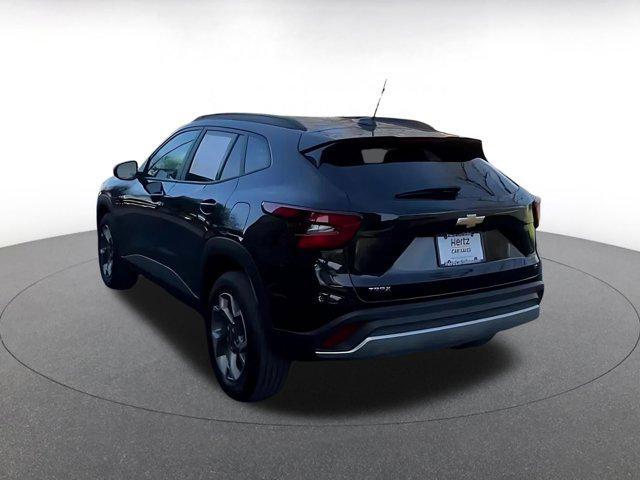 used 2025 Chevrolet Trax car, priced at $20,916