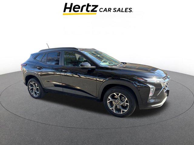 used 2025 Chevrolet Trax car, priced at $20,916