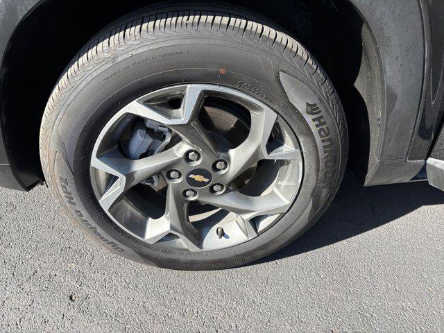 used 2025 Chevrolet Trax car, priced at $20,916