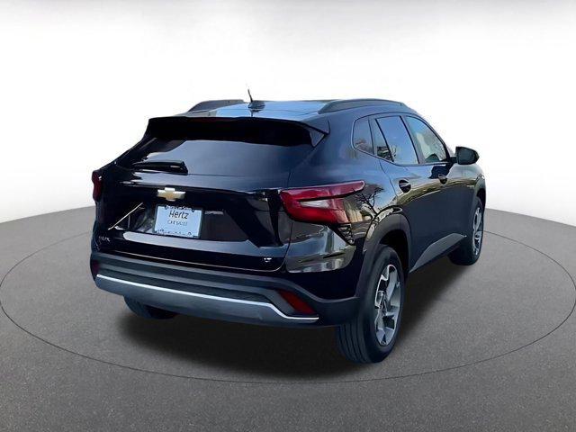 used 2025 Chevrolet Trax car, priced at $20,916