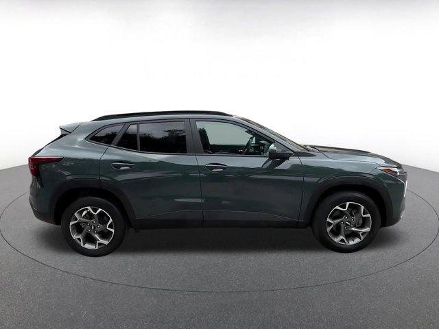 used 2025 Chevrolet Trax car, priced at $20,189