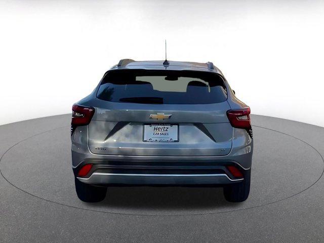 used 2025 Chevrolet Trax car, priced at $20,374