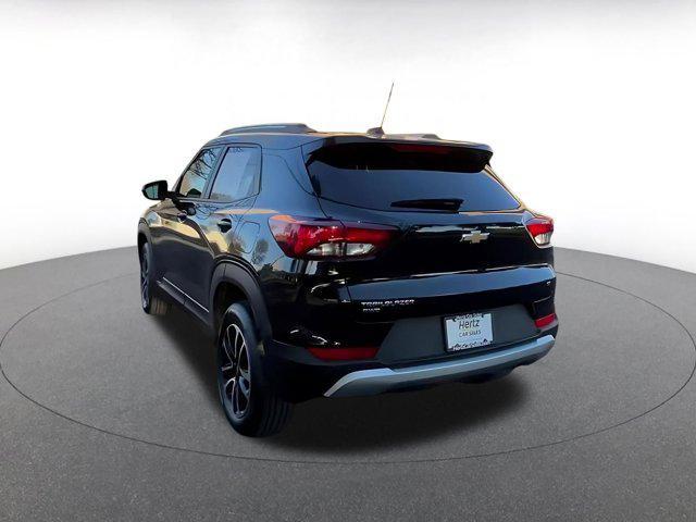 used 2025 Chevrolet TrailBlazer car, priced at $22,348