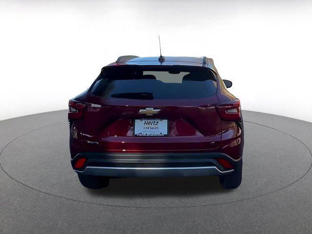 used 2025 Chevrolet Trax car, priced at $20,886