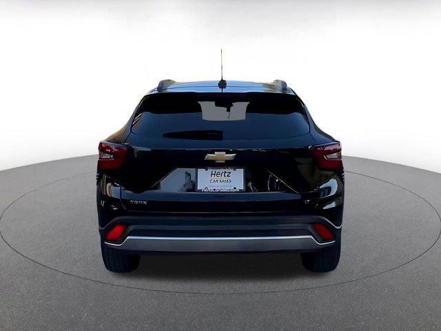 used 2025 Chevrolet Trax car, priced at $20,347