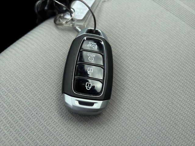 used 2025 Hyundai Venue car, priced at $18,336