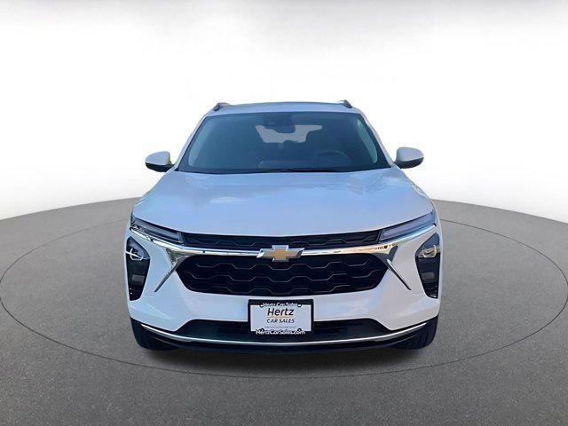 used 2025 Chevrolet Trax car, priced at $20,597